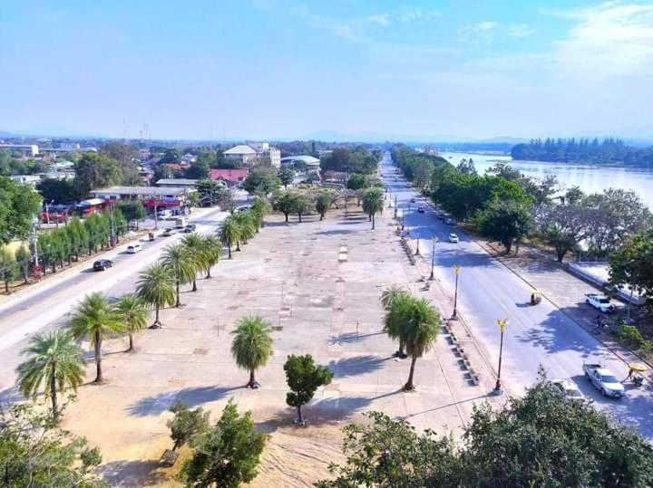 Viang Tak Riverside Hotel Экстерьер фото